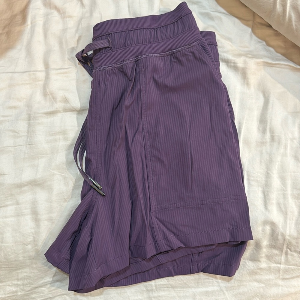 Lululemon dance studio shorts